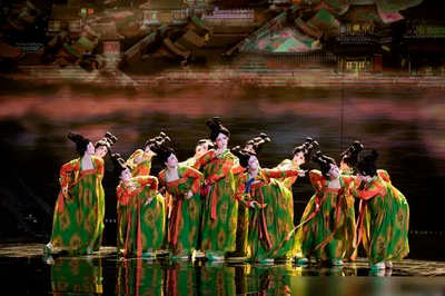 文藝創作的六重辯證關系 深入學習座談會精神的實踐指南